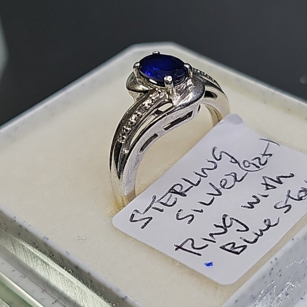 Sterling Silver 925 Ring With Blue Stone And 2 Small Diamonds, Size 7.25 *Read*